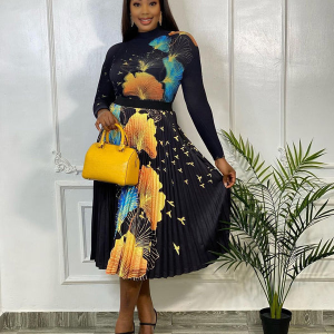 EXPENSIVE TASTE PLEATED SKIRT SET